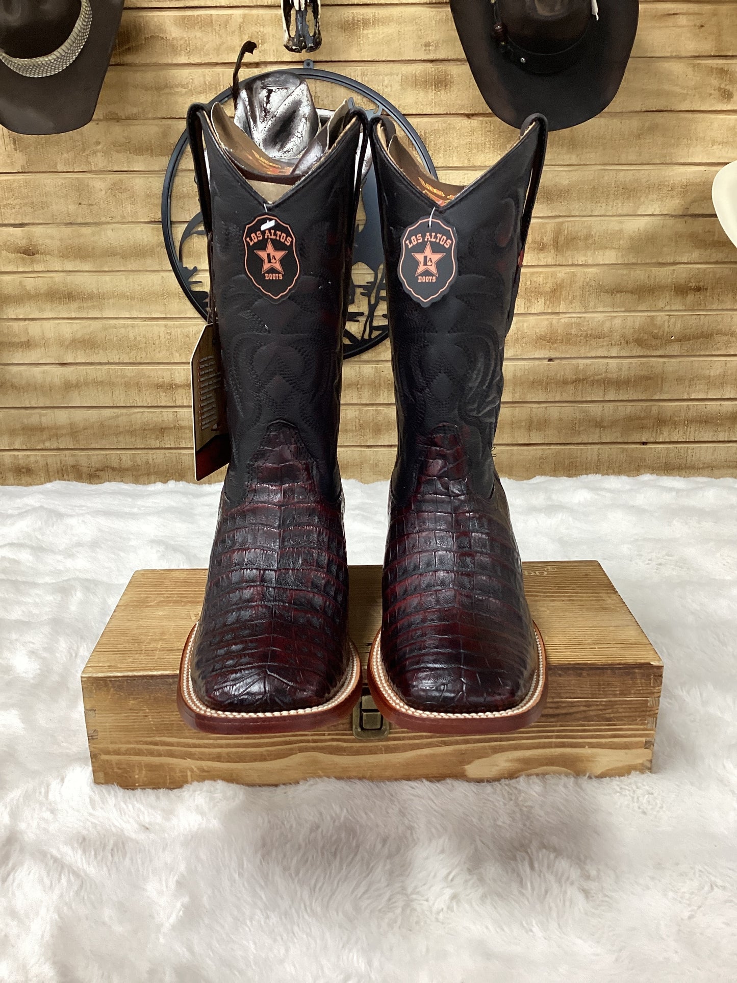 Los Altos MenS Boot Caiman Belly Wide Square Toe (Black Cherry)