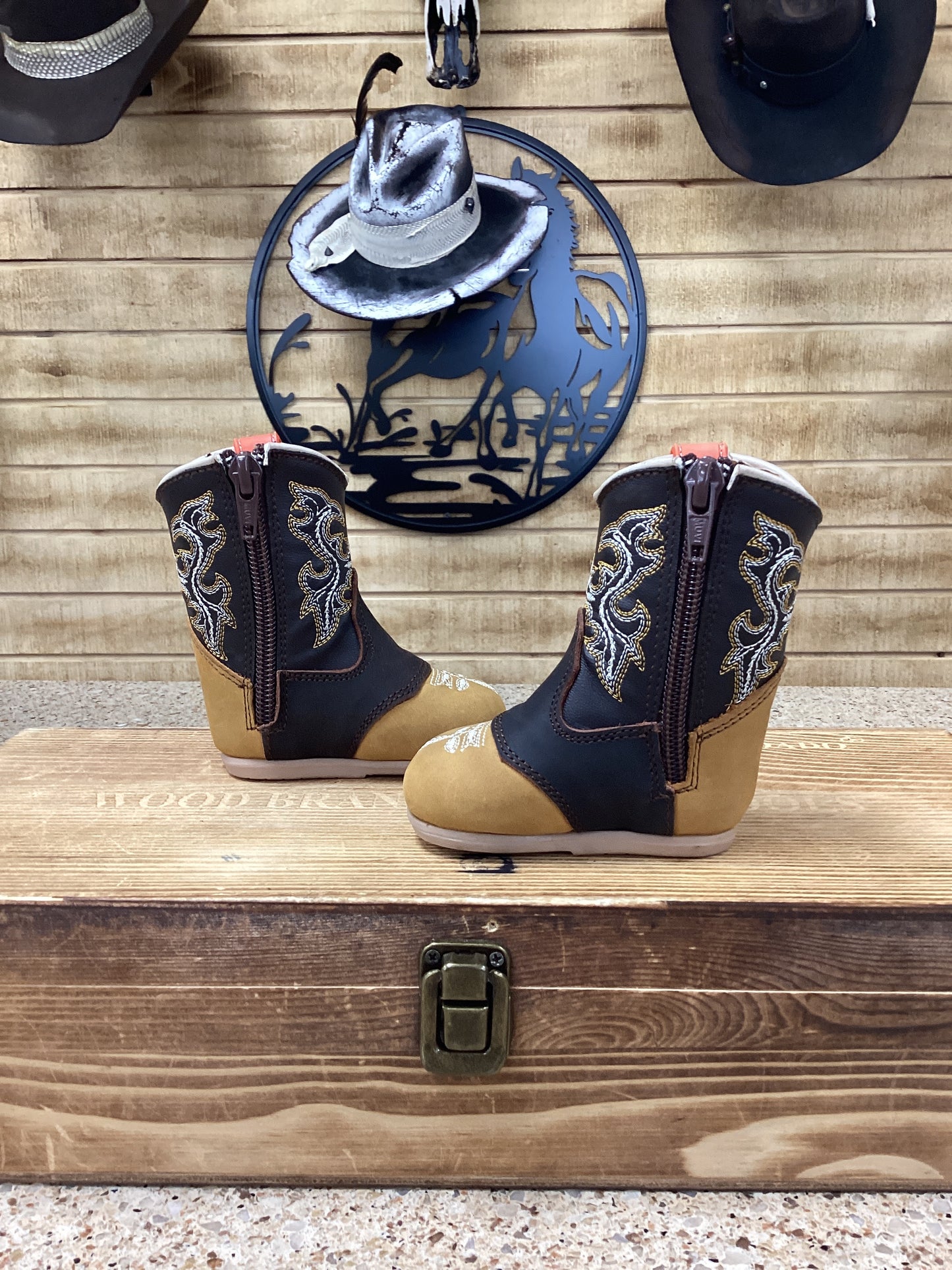 Hooch Baby Cowboy Boots - Honey