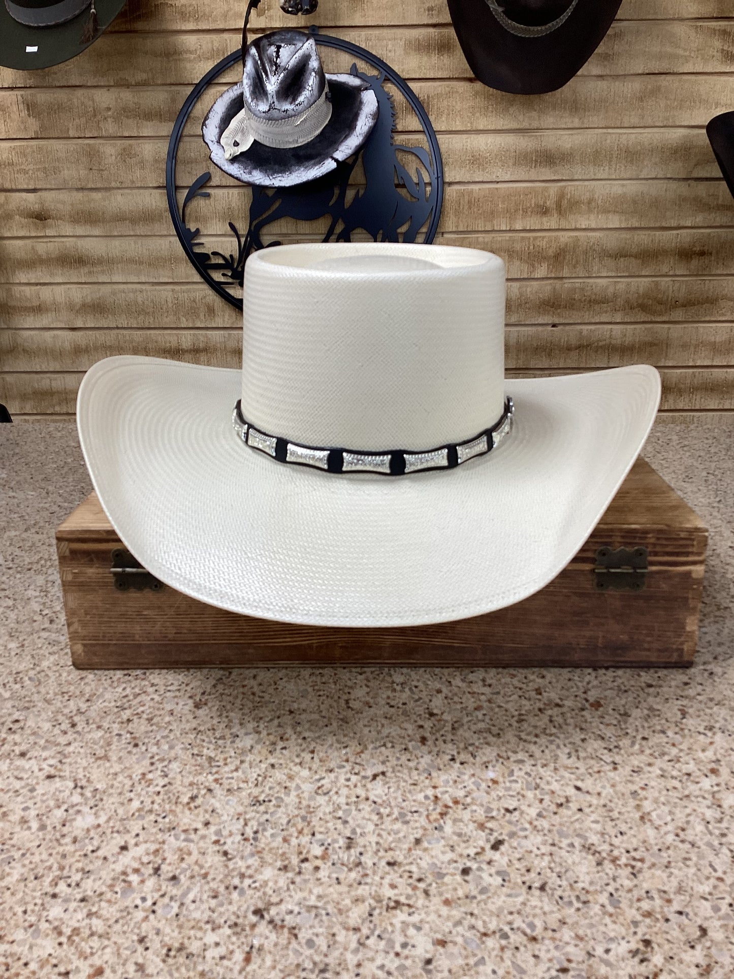 Cuernos Chuecos 100x Rodeo Straw hat