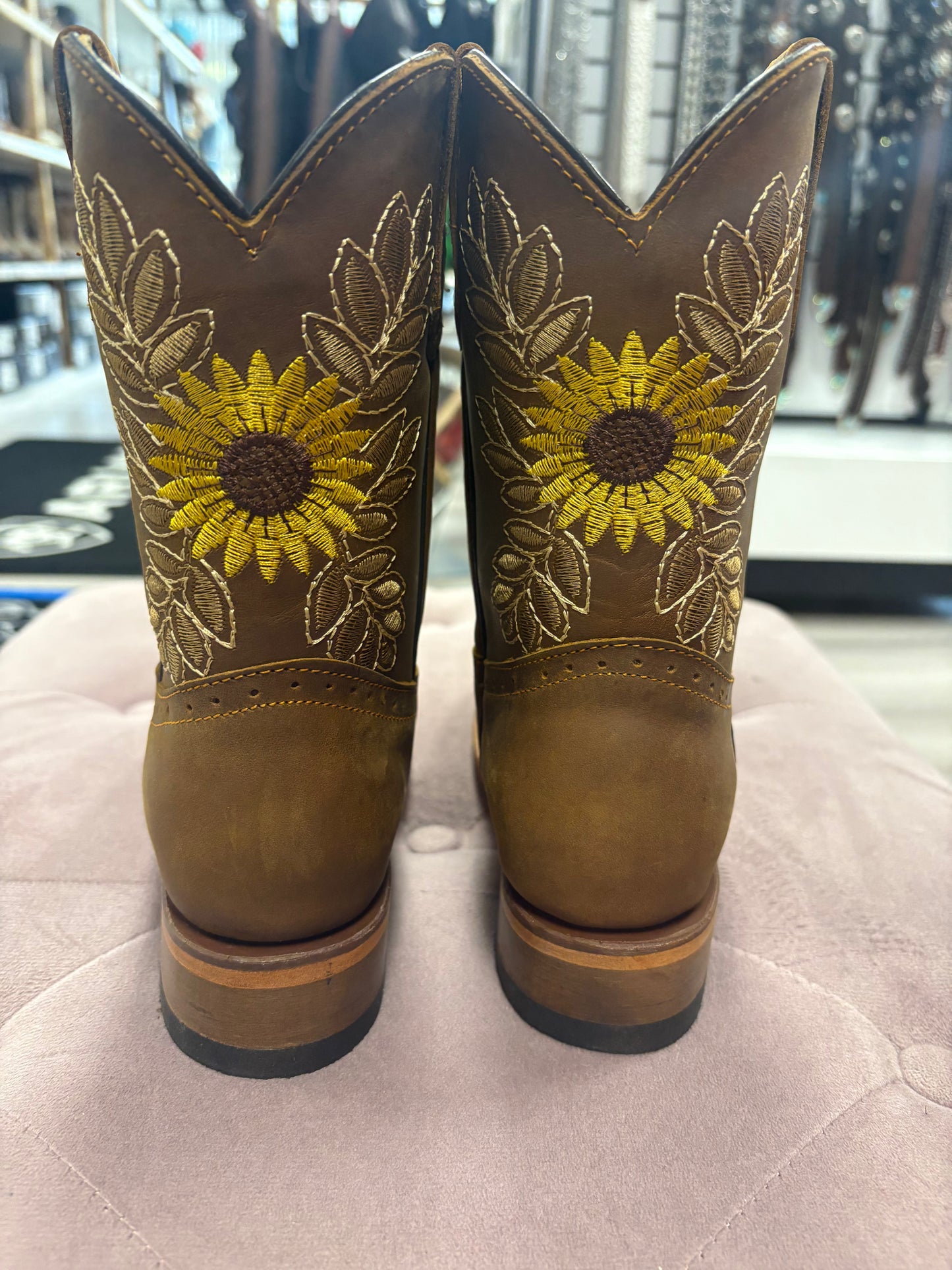 Hooch botas de girasol, color Tang