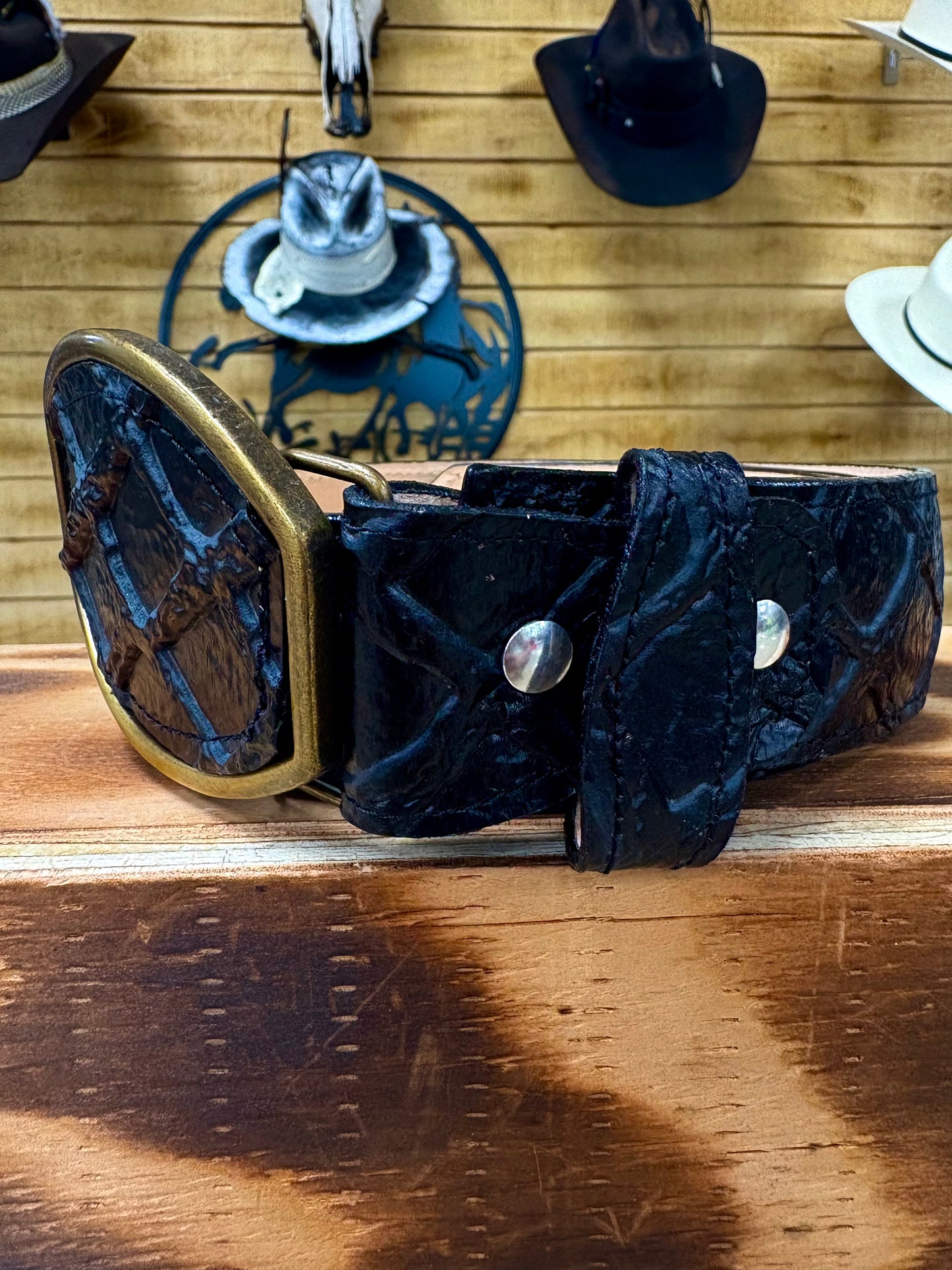 Denver Pirarucu Print - Black