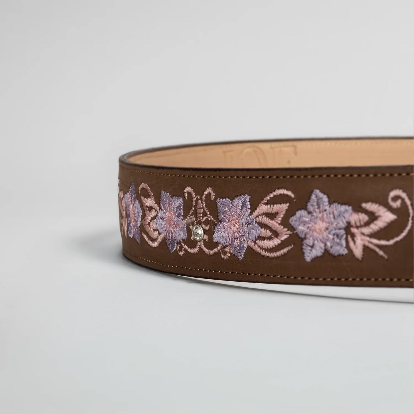 Jasmin Women's Cowgirl Belt w/ Flower embroidery and Jewels - Tabacco