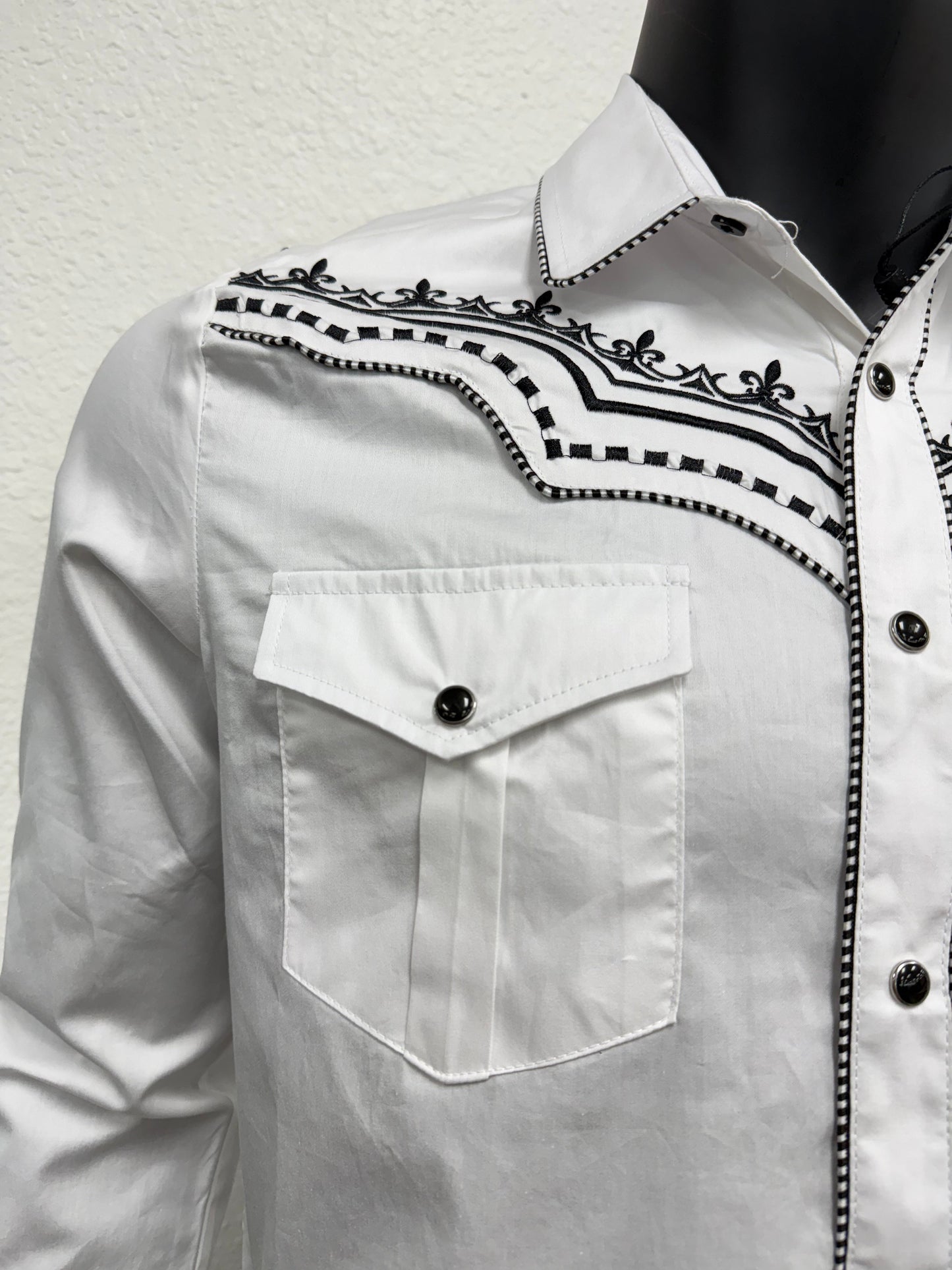 Montero Mens Western Embroidered Long-Sleeve Shirt - White