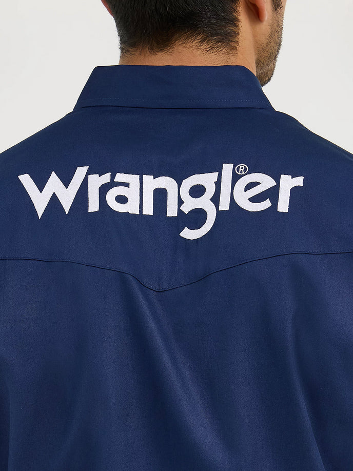 Wrangler Mens Logo Long Sleeve Button Down Solid Shirt (Navy)
