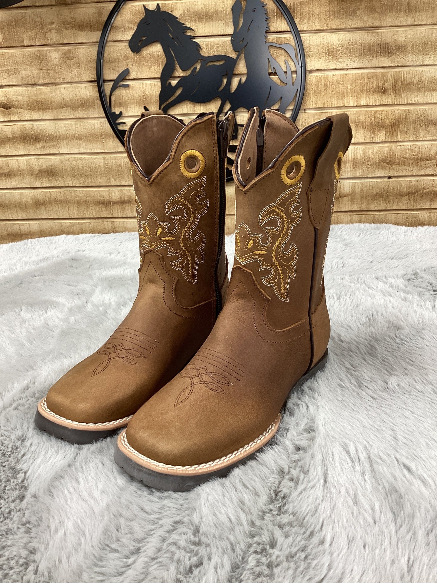 Black Stone Kids Boot Crazy Denver West (Tan) DV200