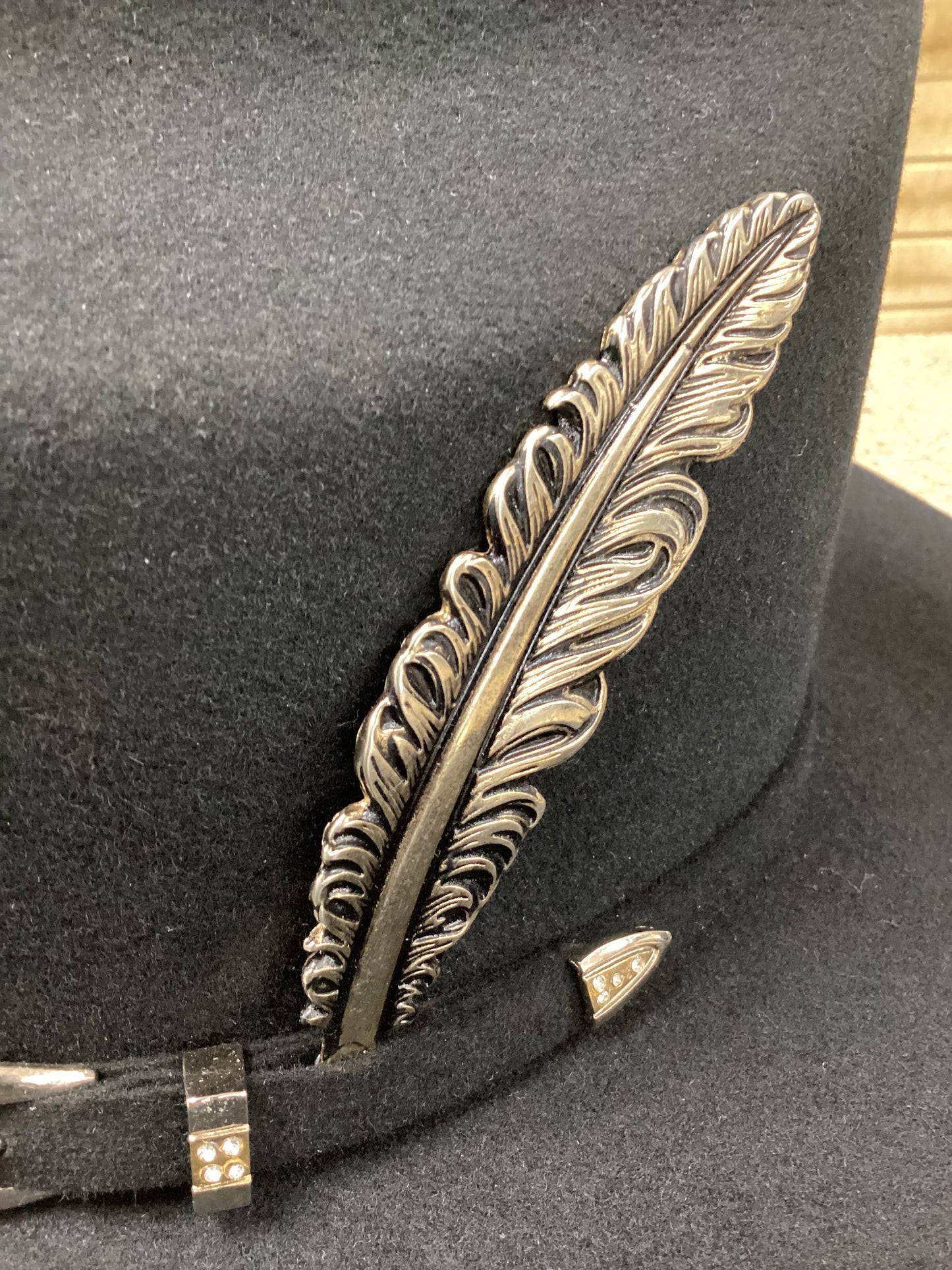 El Mayor 100x Belico Wool Felt Hat w/ Metal Feather -Black