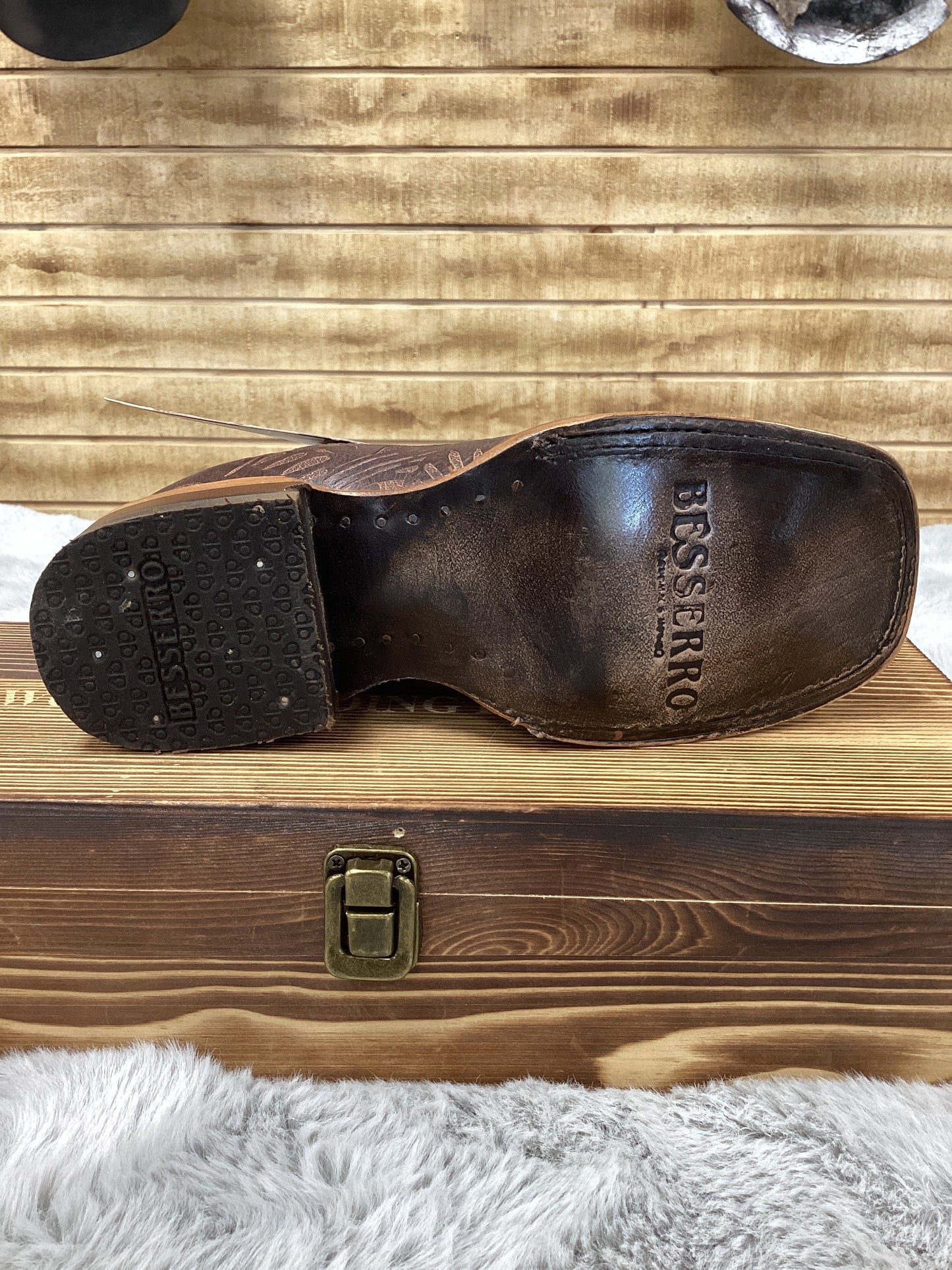 Bessero Unisex Bootie Imit Cincelado Vaqueta Tejido Café