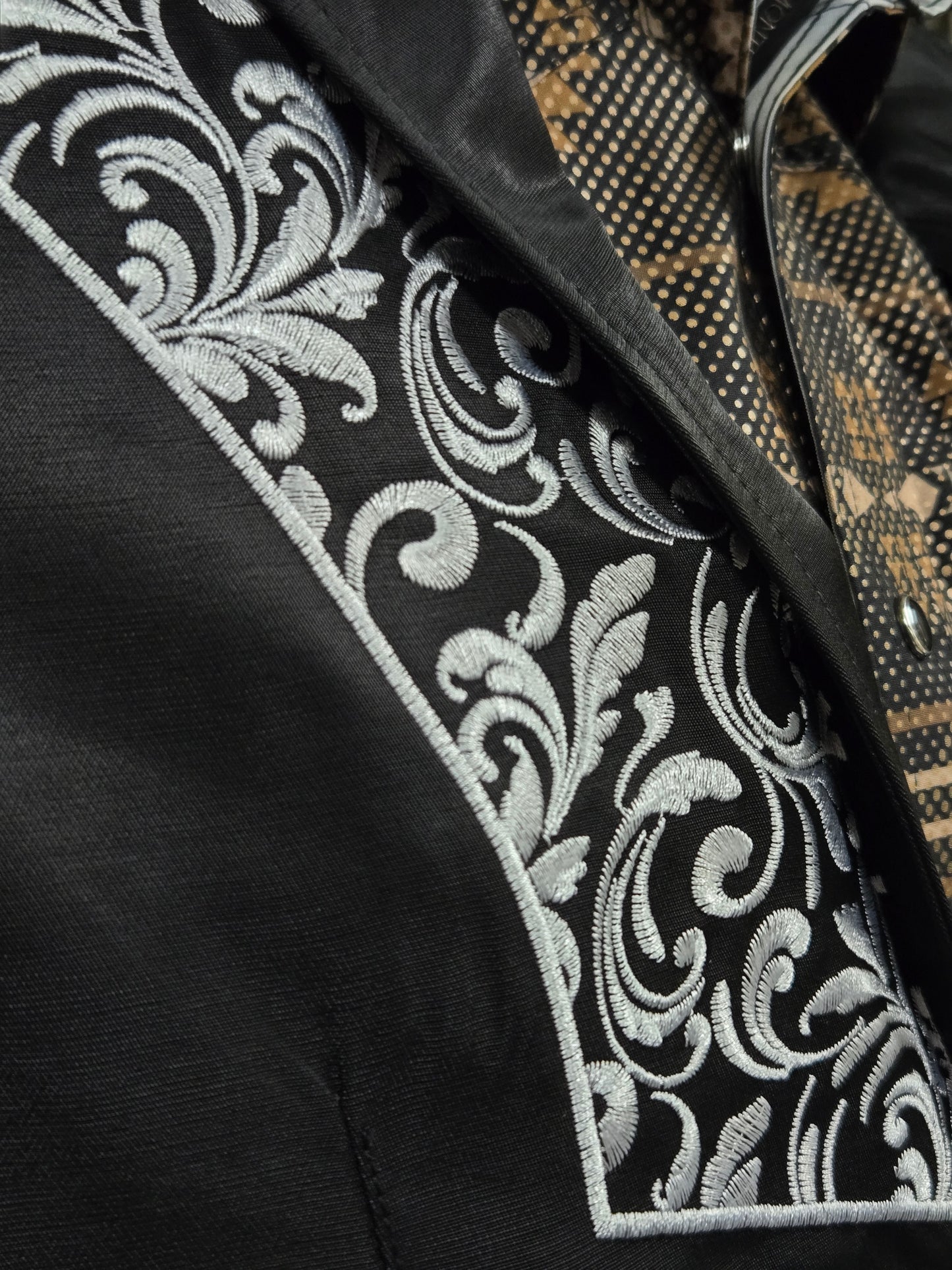 Montero Mens Embroidered Dress Coat