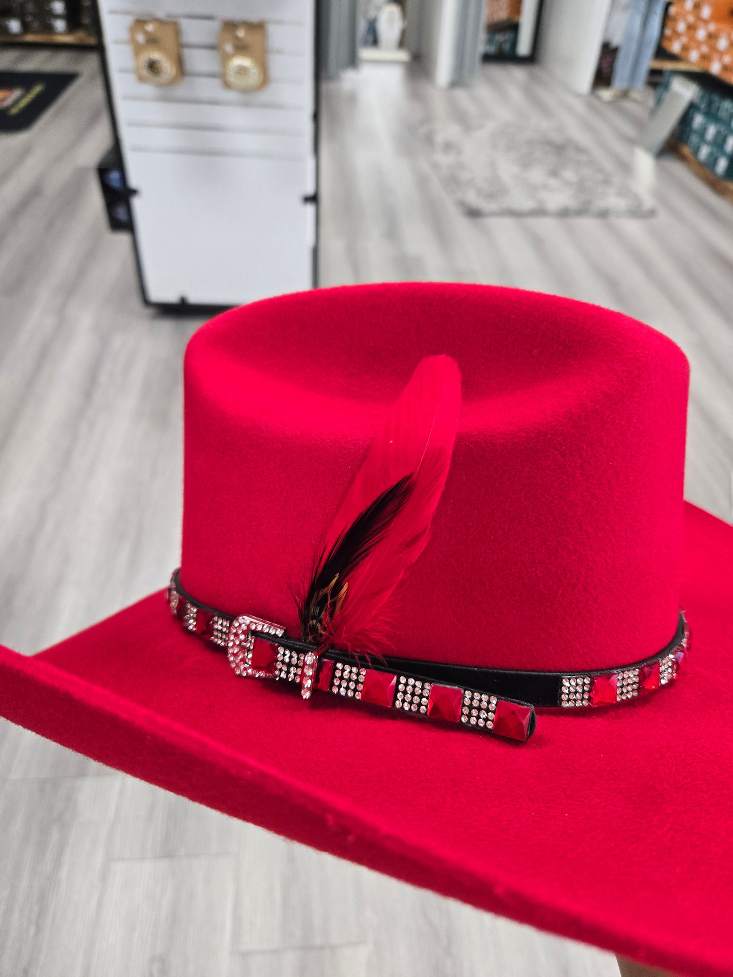 Ruby Roper Wool Felt Texana Hat - Red