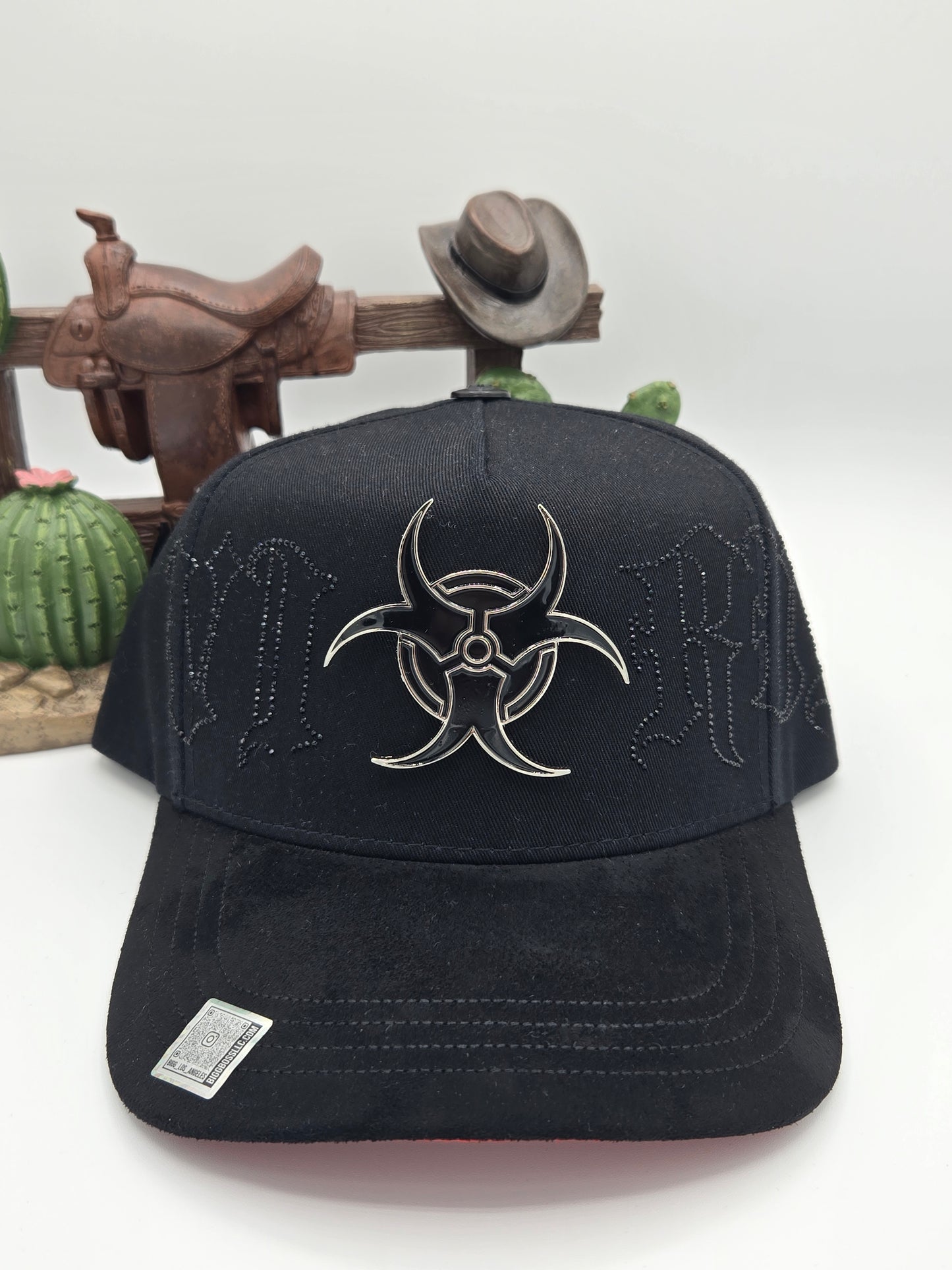 Bigg Boss Virus w Crystal Black