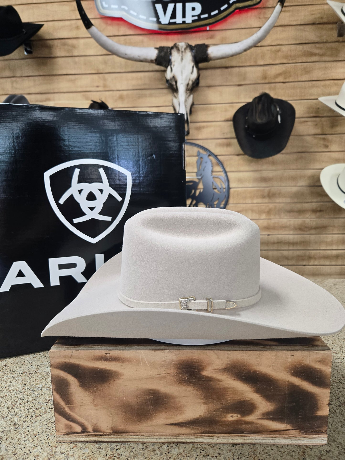 Ariat 10x Beaver & Rabbit Fur Blend Felt Hat -Bone