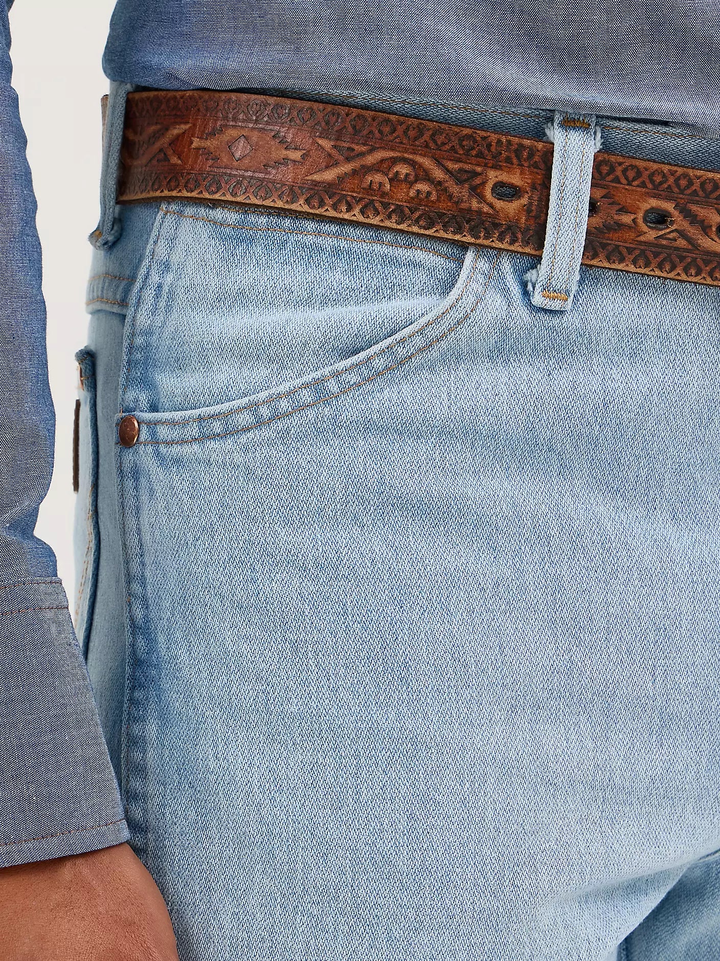 Wrangler Mens  Cowboy Cut Slim Fit Jean - Bleach