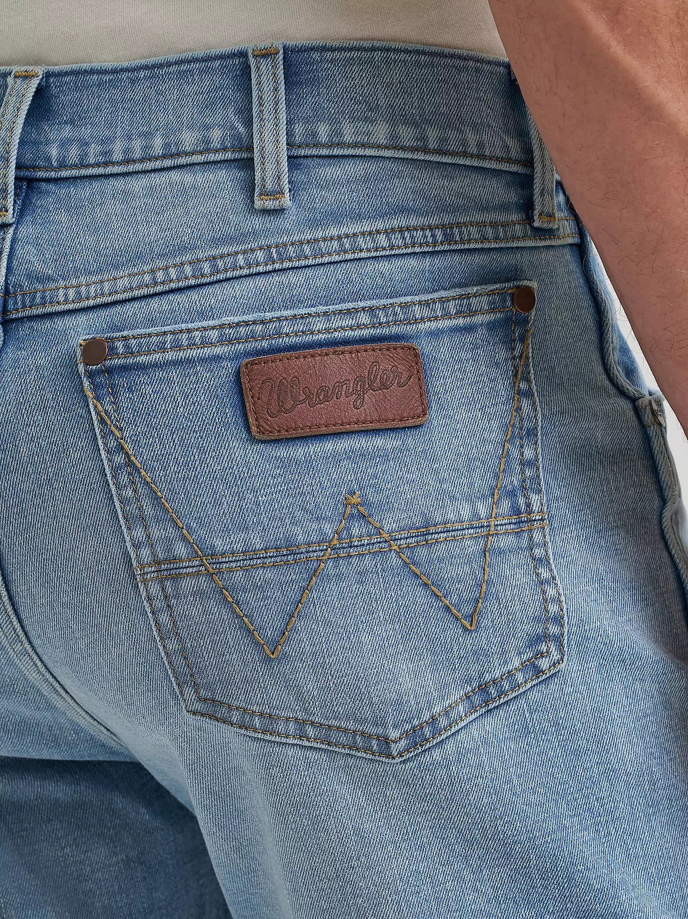 Wrangler Mens Retro Slim Bootcut Jean - Cloverdal