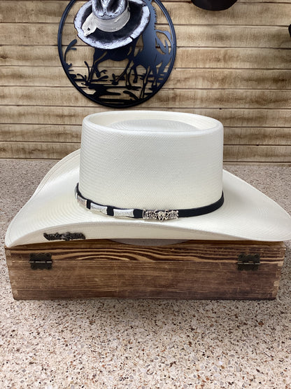 Cuernos Chuecos 100x Rodeó Style Hat w/ Pin