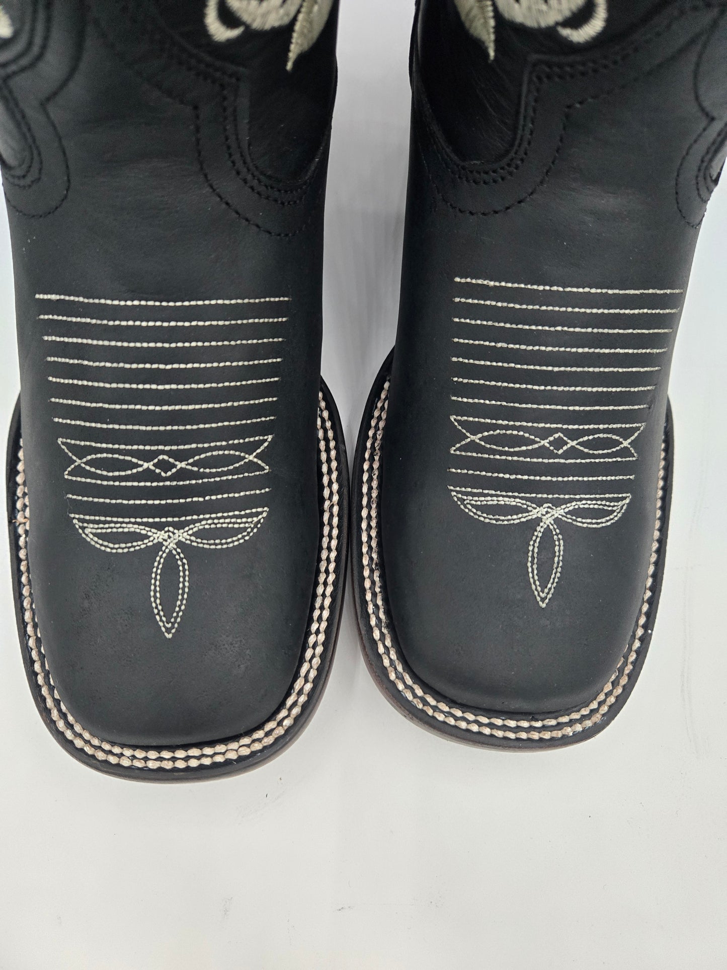 Sidney Womens Rose Embroidered Rodeo Boots