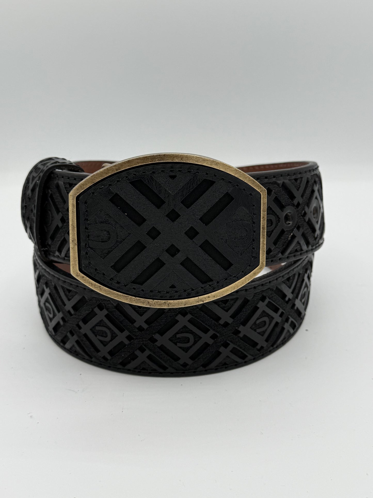 Del Cesar Chiseled X w/ Horse Shoe Design