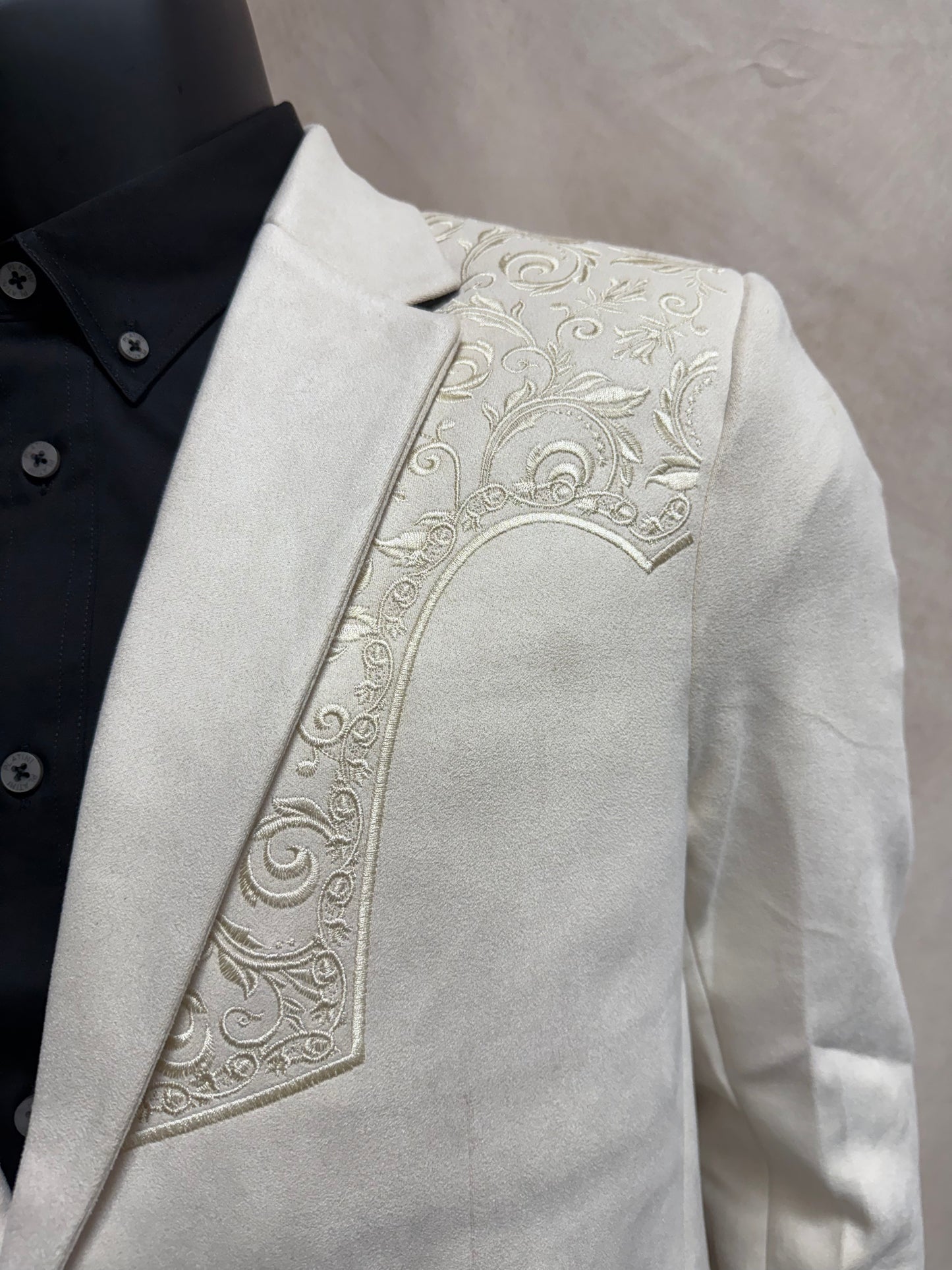 Lamasini Men’s Embroidered Faux Suede Suit