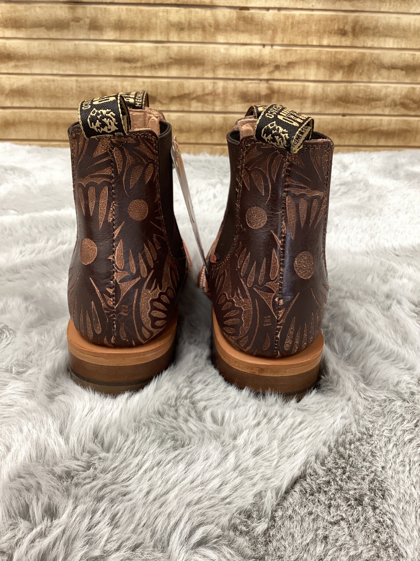 Bessero Unisex Bootie Imit Cincelado Vaqueta Tejido Café