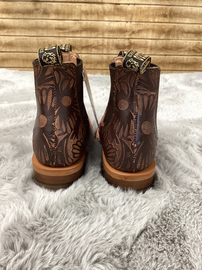 Bessero Unisex Bootie Imit Cincelado Vaqueta Tejido Café