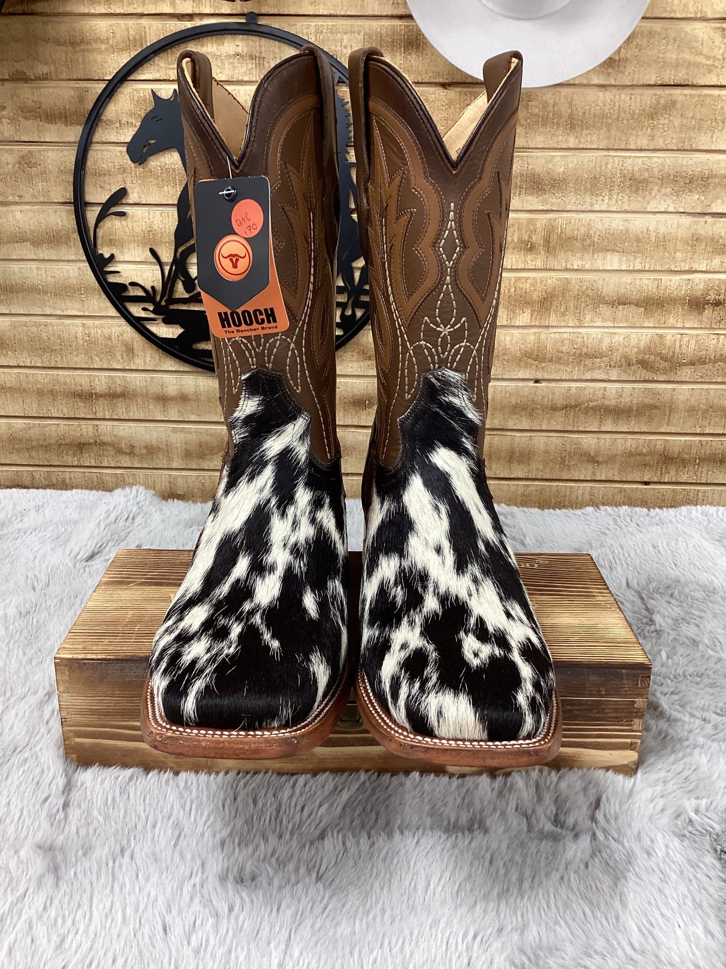 Hooch Mens Cowhide Square Toe Boots