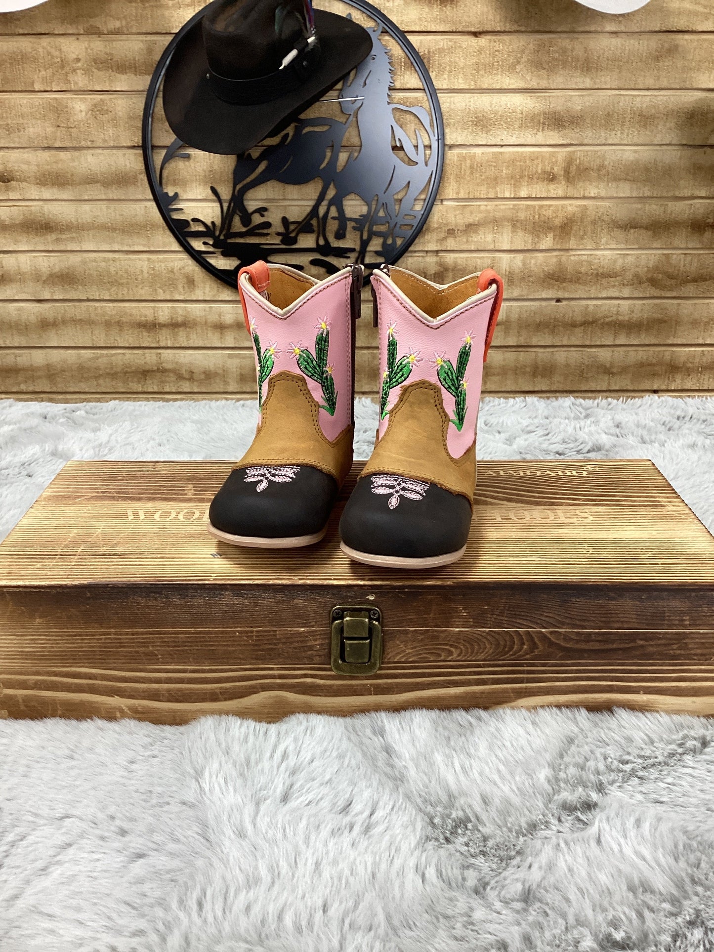 Hooch Baby Rosa Cactus Boots - Honey