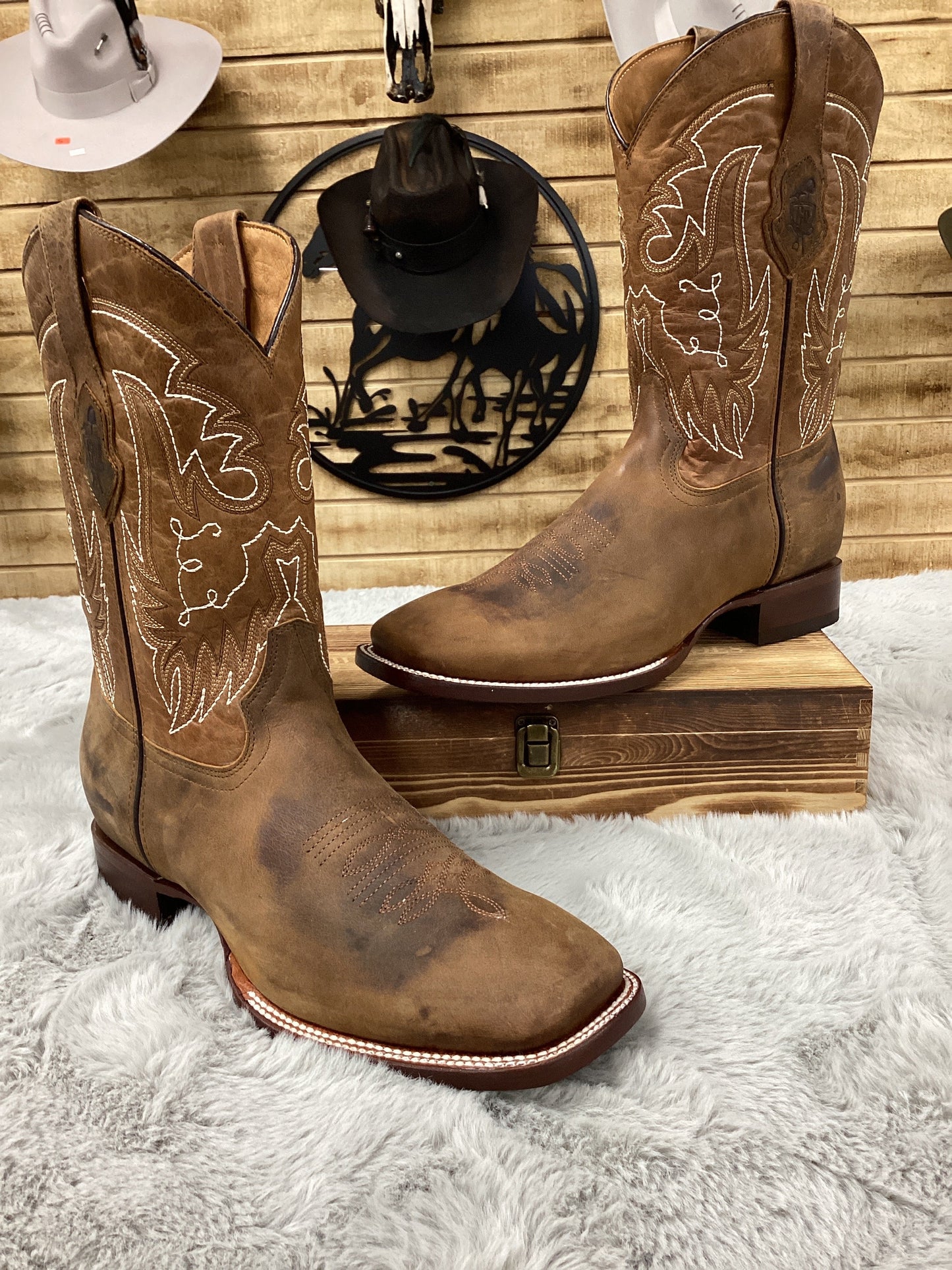 Goldrush Mens Mikael Volcano Arena Cuero Boot - Brown DI132