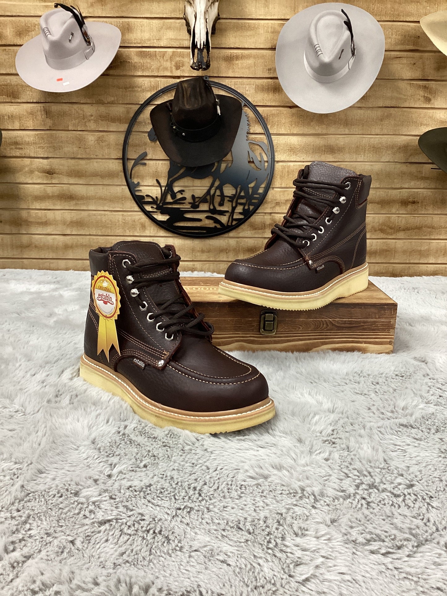 Establo Mens Moc Toe Work Boot with Laces - Shedron