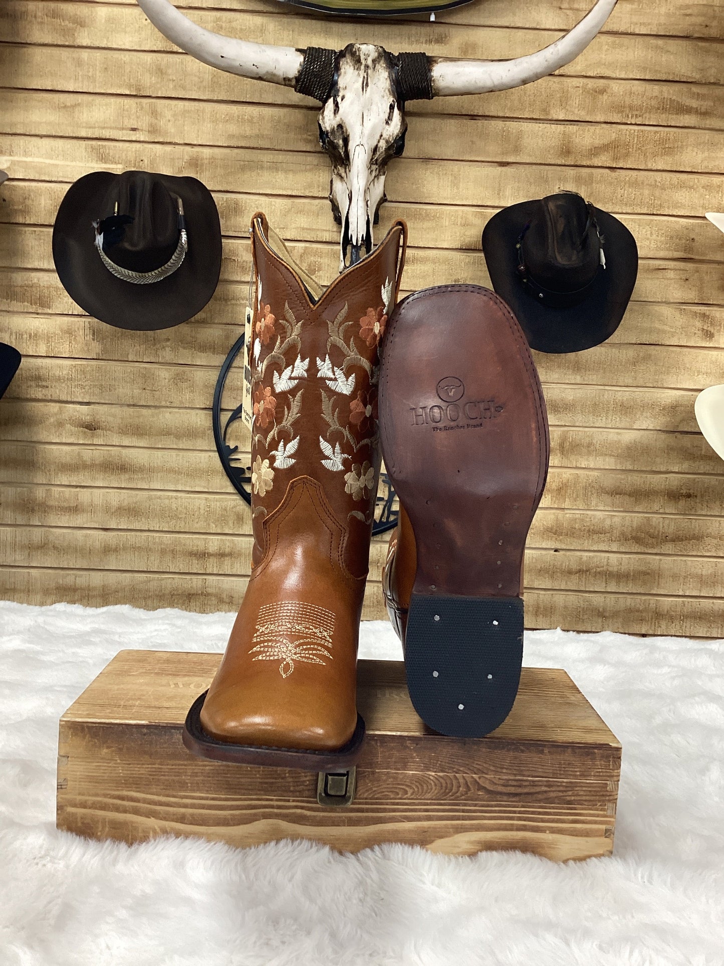 Hooch Womens Flower Embroidered Boots - Bronze