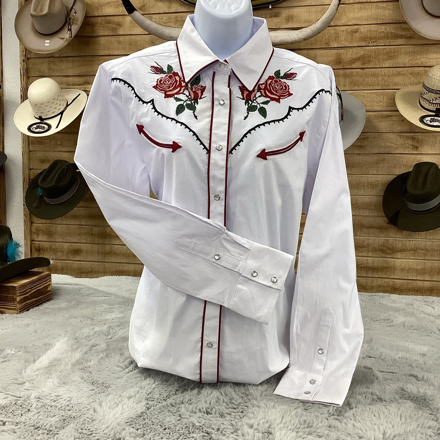 Lamasni Womens Shirt Emroidered with Flowers (White)