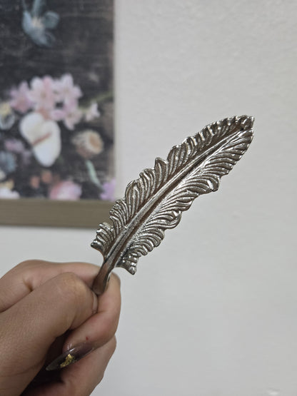 Pluma Metalica Pin Metal Feather