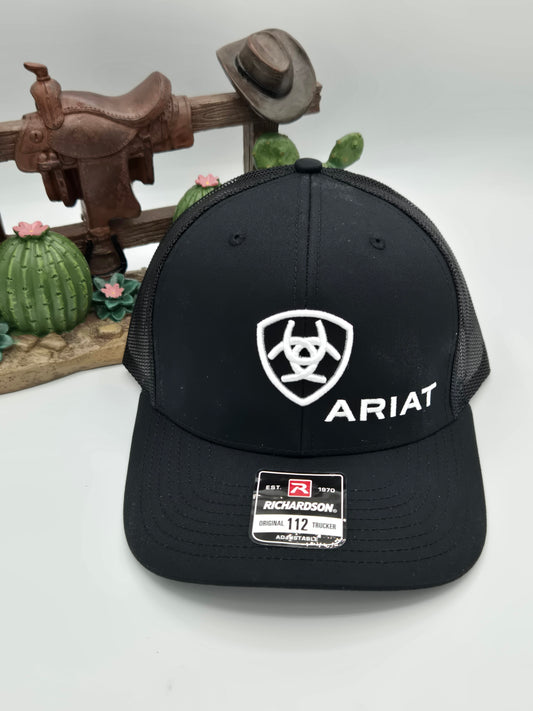 Ariat Shield Logo Trucker Hat Gorra