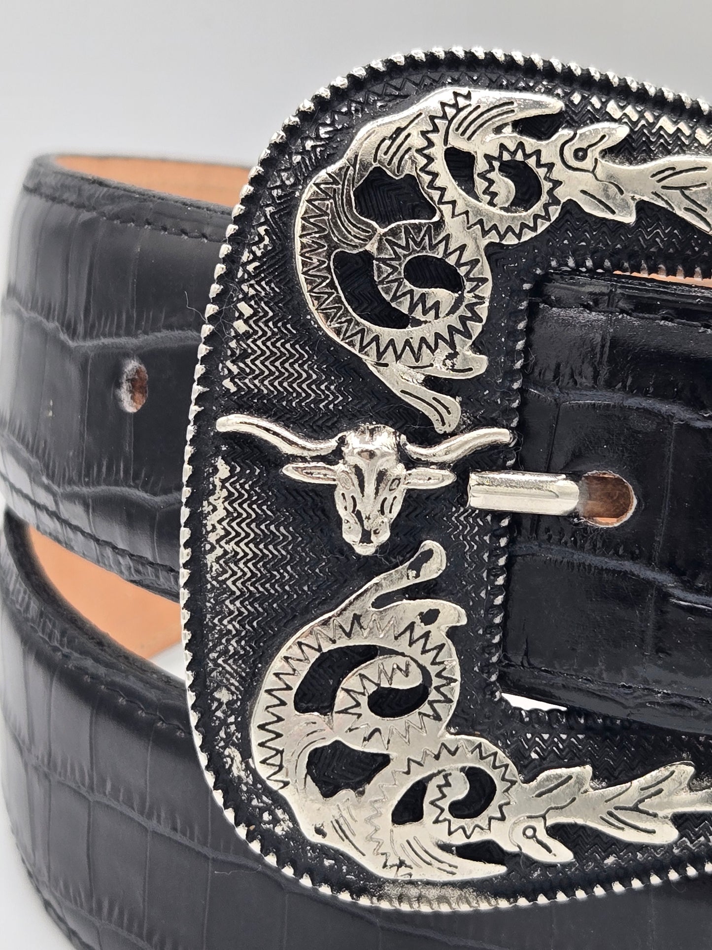 Denver Mens 3-Piece Buckle Caiman Design Belt - Black
