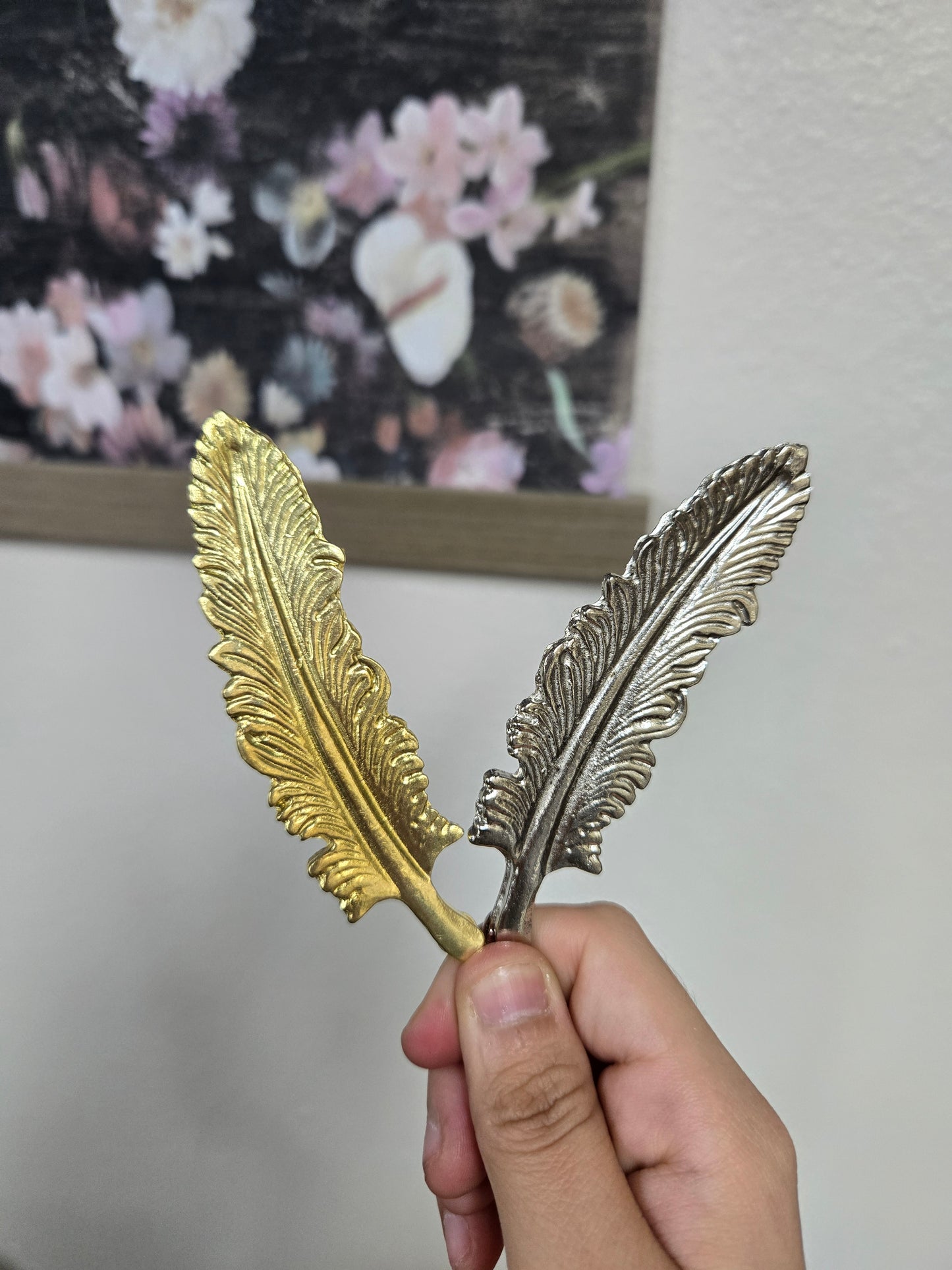 Pluma Metalica Pin Metal Feather