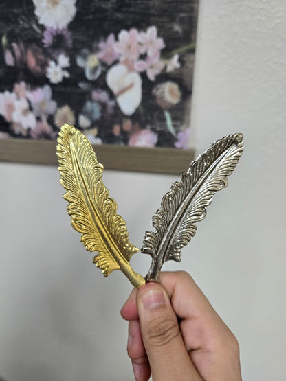 Pluma Metalica Pin Metal Feather