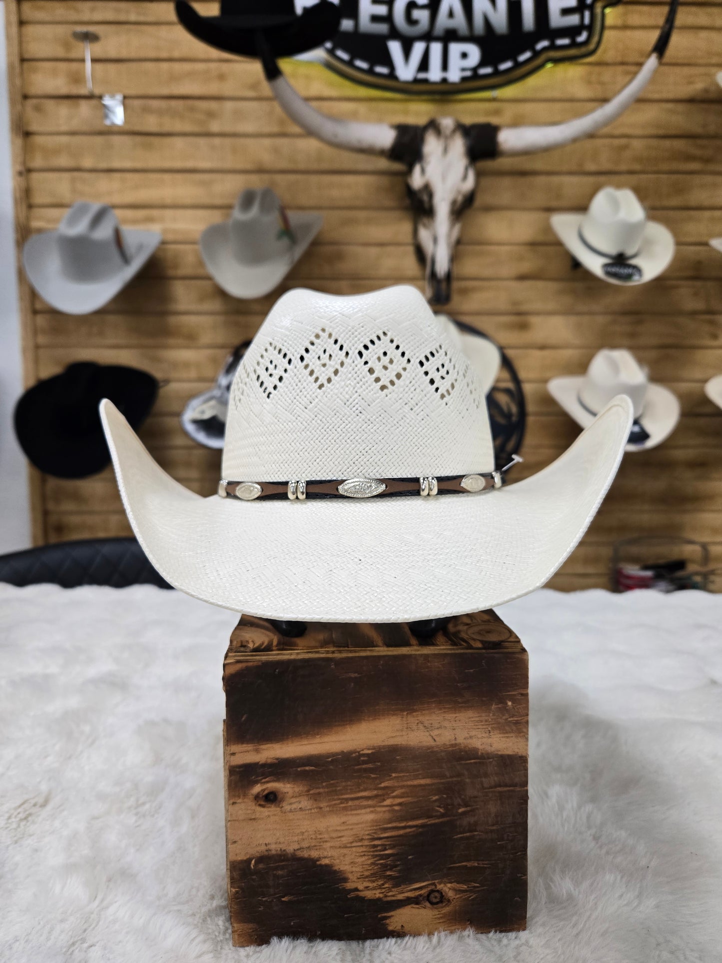 Senor de Los Cielos Toro DIamond Vent Sombrero