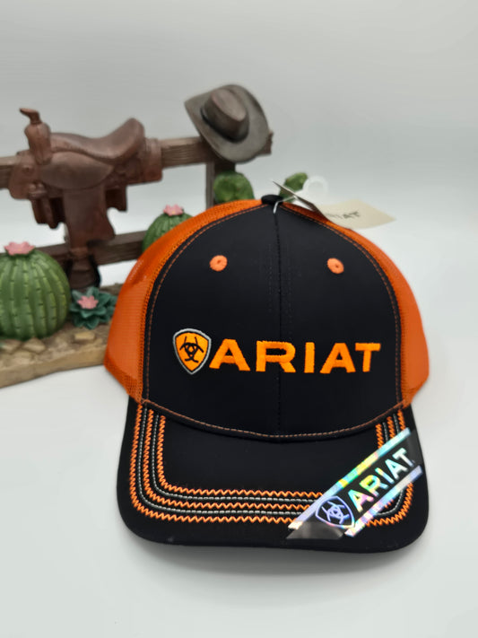 Ariat Logo Trucker Hat Gorra - Black/Orange