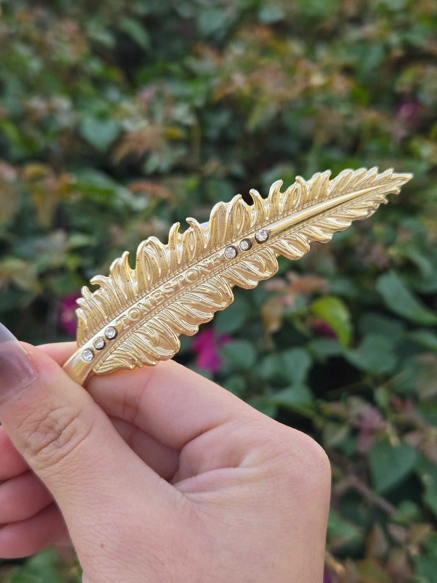 Plumas Metalicas Tombstone con Piedritas - Gold